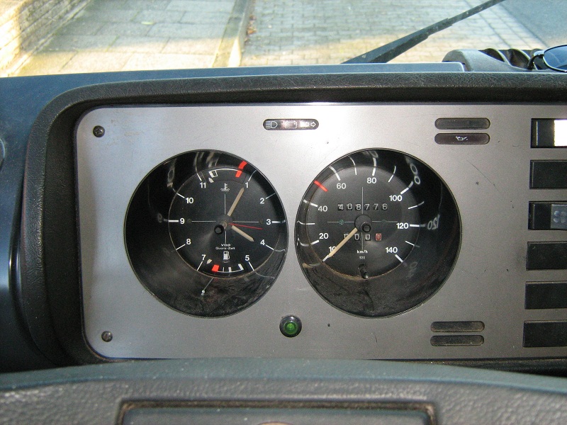 Cockpit.jpg
